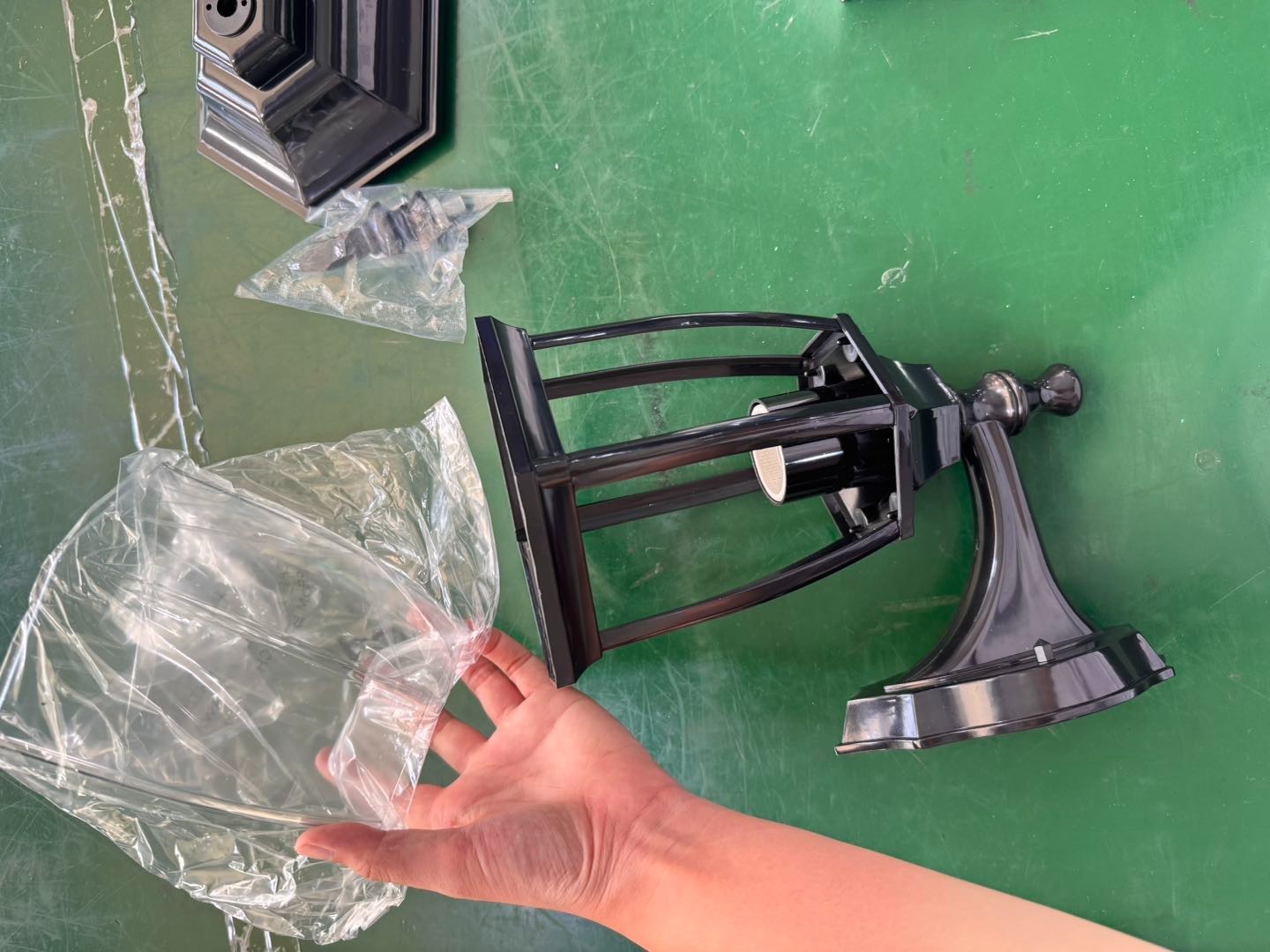 Wall-Mounted Outdoor Indoor Lantern Style Lamp Garden Home Lights with FREE BULB