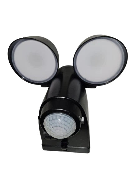 Battery LED PIR Motion Sensor Security Outdoor Twin Adjustable Wall Flood Light