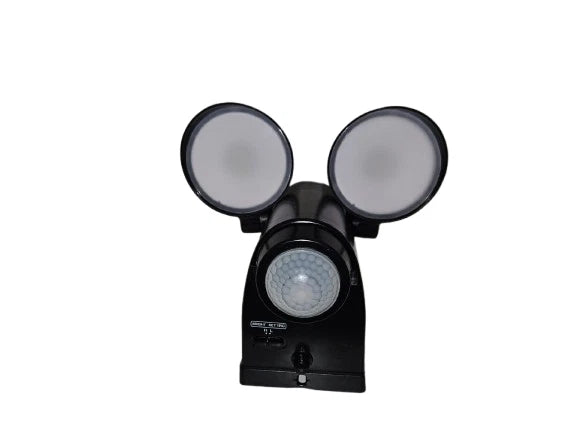 Battery LED PIR Motion Sensor Security Outdoor Twin Adjustable Wall Flood Light